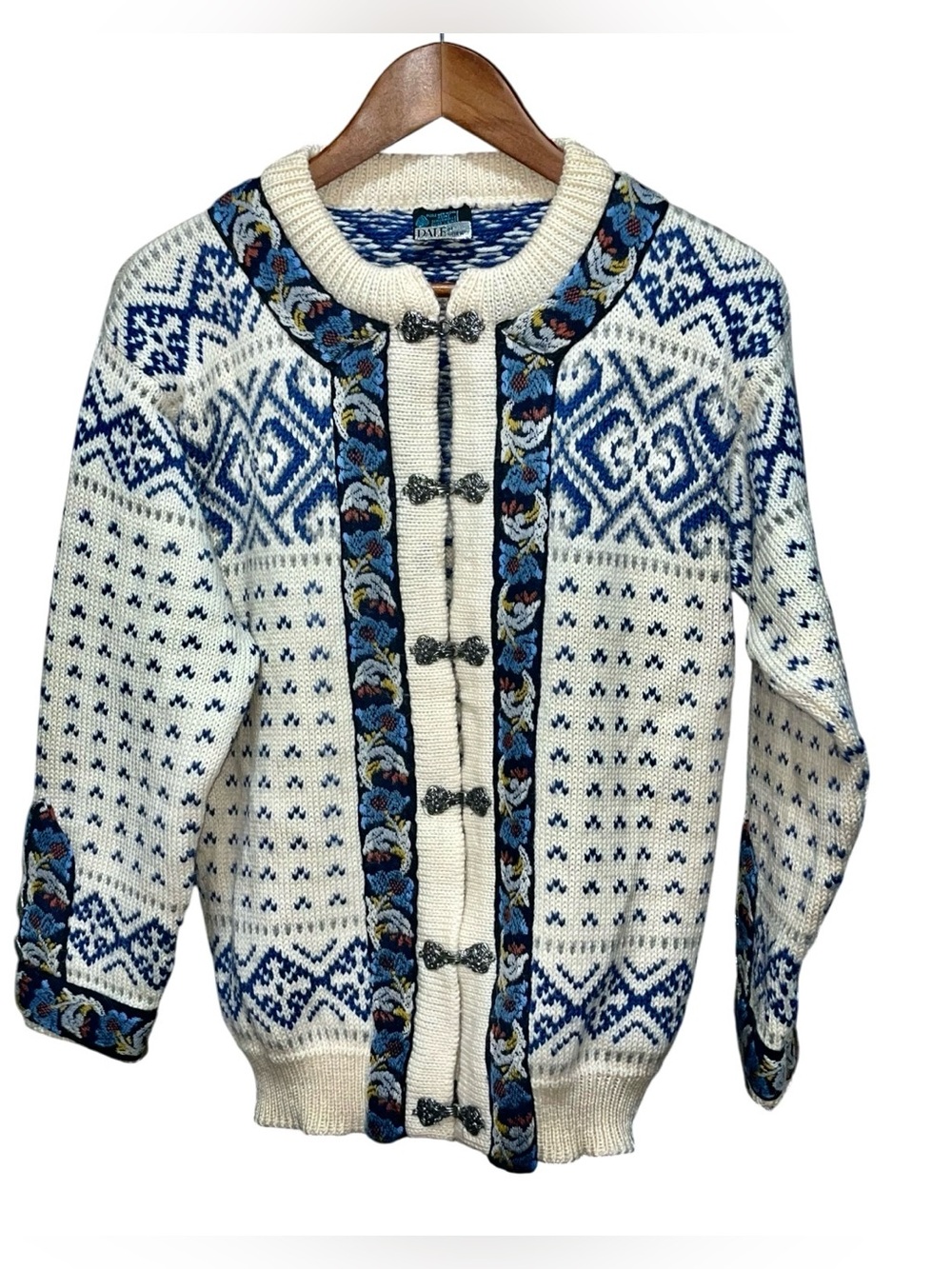 Vintage Dale of Norway Wool Cardigan Sweater Fair Isle Nordic Pewter Clasp